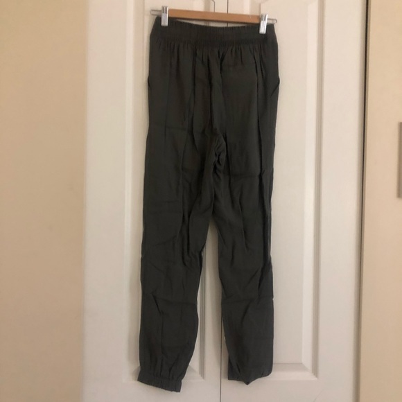 F21 Trousers - Picture 2 of 5